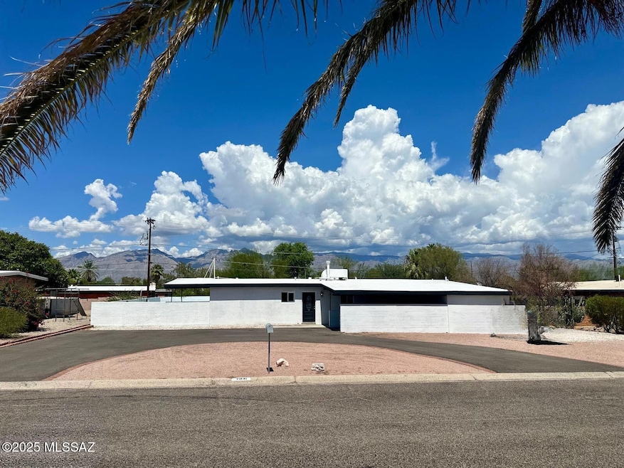 7041 E Baker St, Tucson, AZ 85710 - photo 1