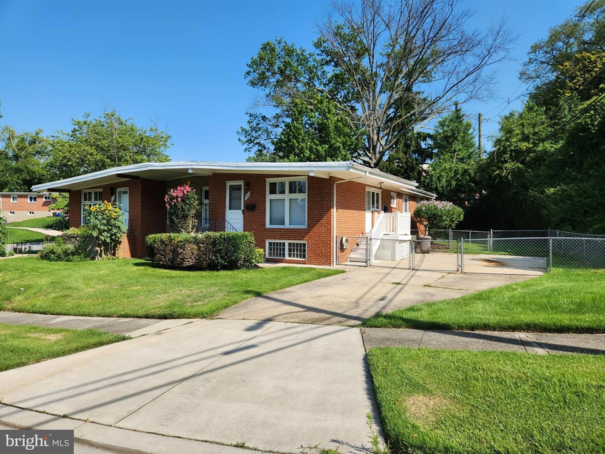 1302 Glenmont Rd, Baltimore, MD 21239 - photo 1