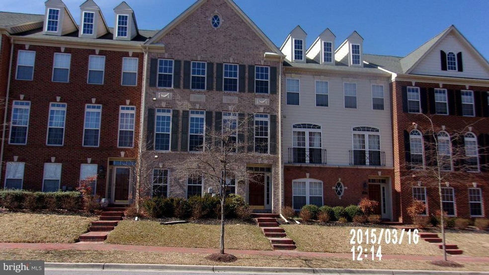 2205 Moores Plains Blvd, Upper Marlboro, MD 20774 - photo 1