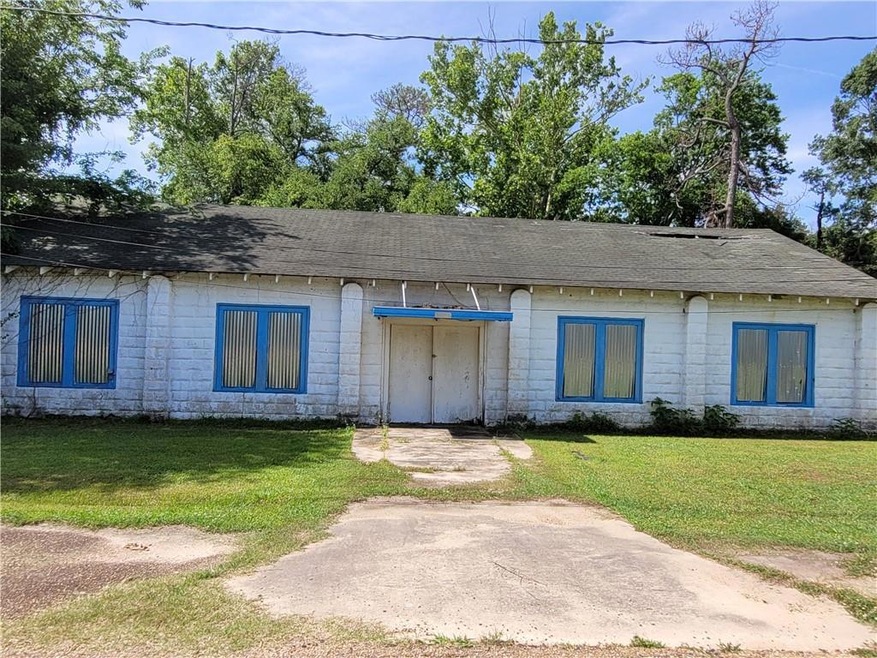 134 Peach St. Front