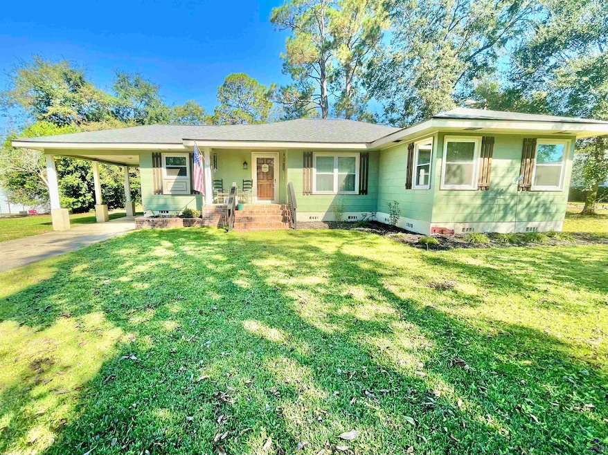 883 4th Ave, Rochelle, GA 31079 - photo 1