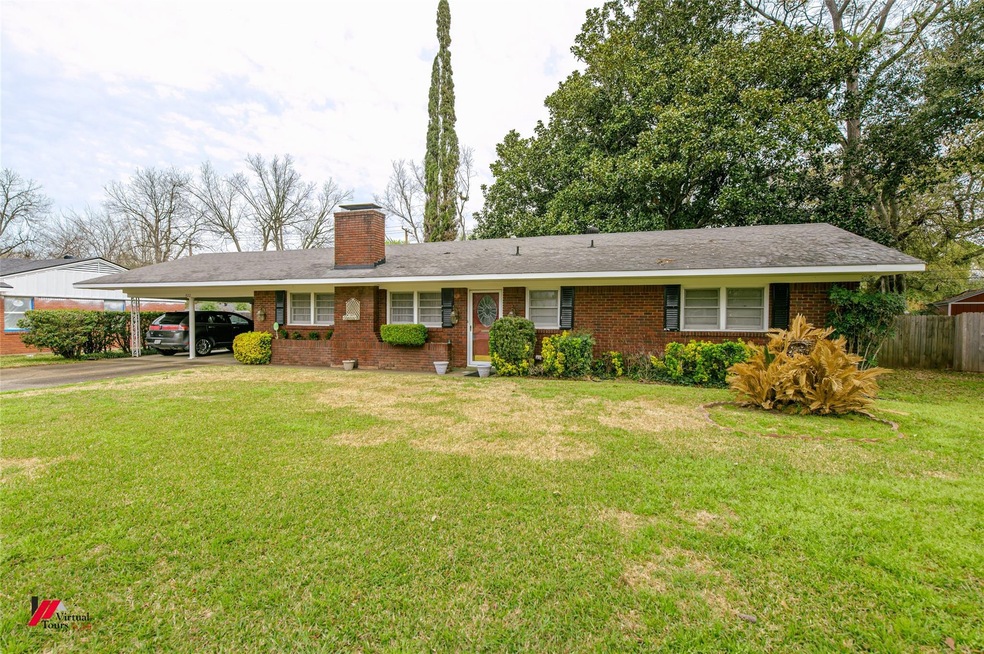 922 Audubon - 3 bedroom 2 bath approx 1500 sf.