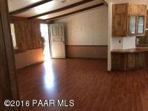 686 Cedar Ave, Ash Fork, AZ 86320 - photo 1