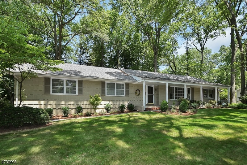 60 Crescent Bend, Allendale, NJ 07401 - photo 1