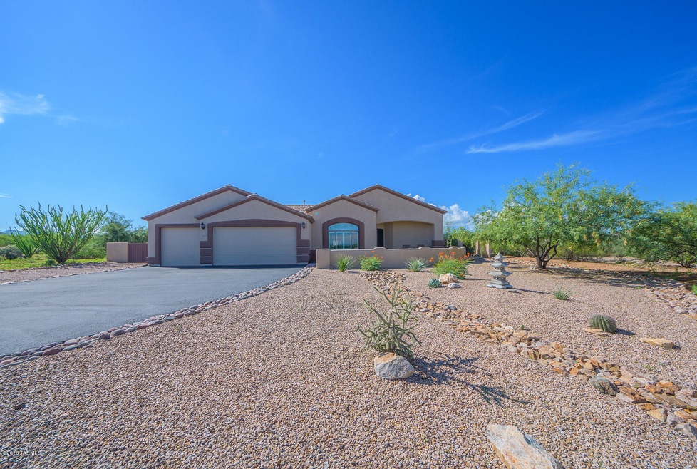 8978 front of home