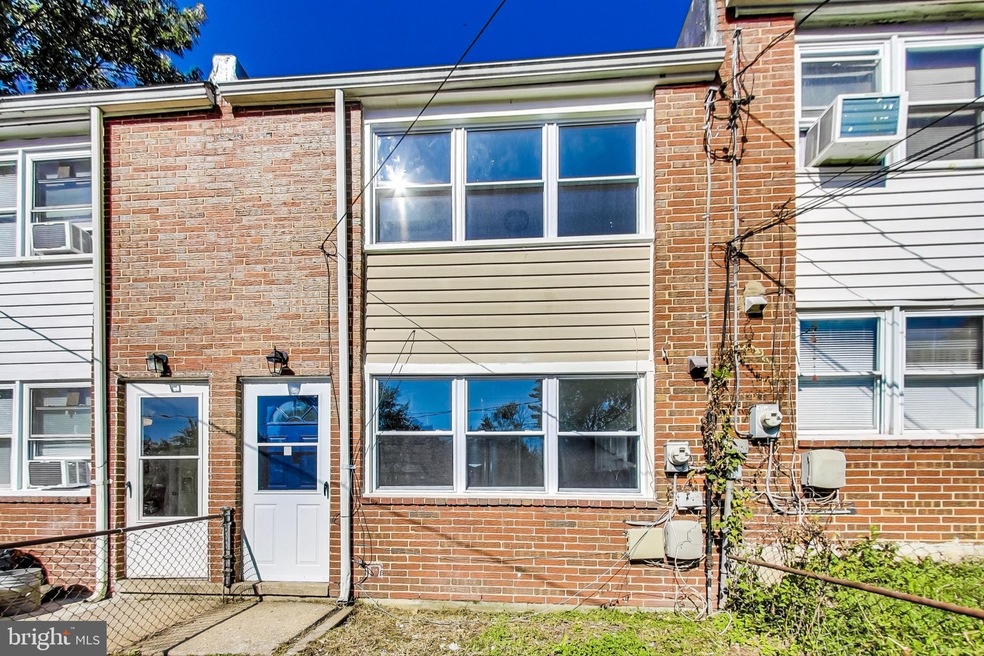 414 Burbank Ct, Halethorpe, MD 21227 - photo 1