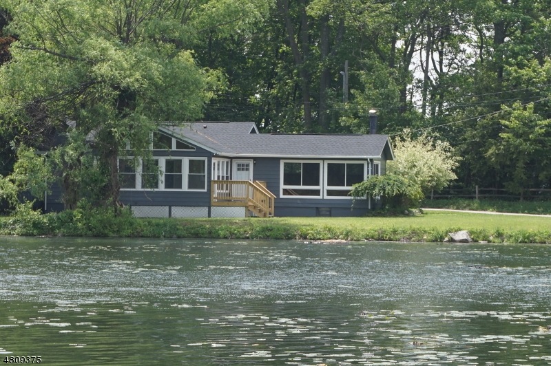 131 Island Rd, Highland Lakes, NJ 07422 - photo 1