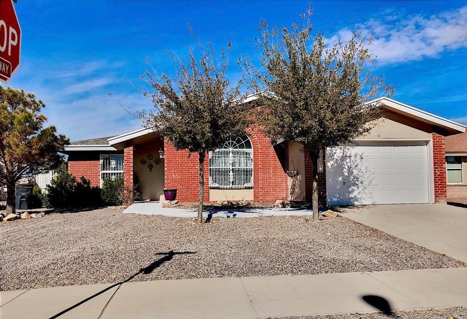 14401 Desierto Bueno Ave, El Paso, TX 79928 - photo 1