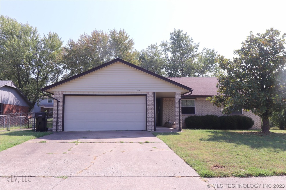 1209 S 30th St, Broken Arrow, OK 74014 - photo 1