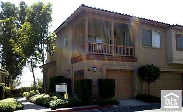 VERY NICE END UNIT WITH BALCONY