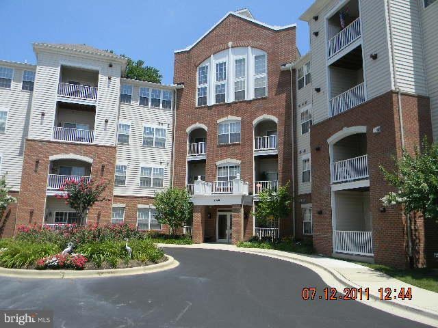 2610 Chapel Lake Dr unit 307, Gambrills, MD 21054 - photo 1