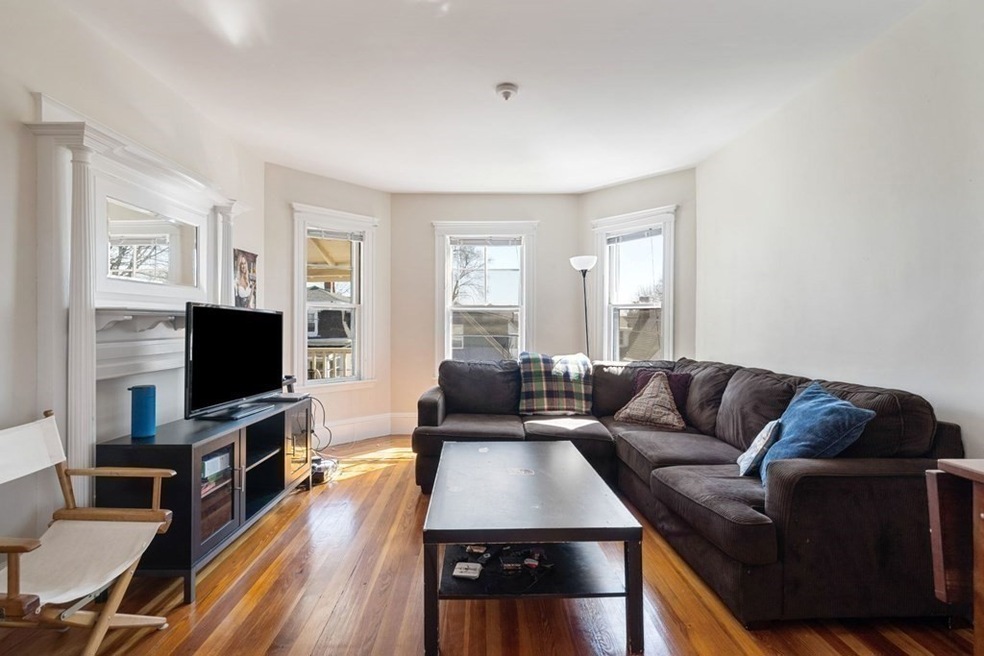 15 Claremon St unit 3, Somerville, MA 02144 - photo 1
