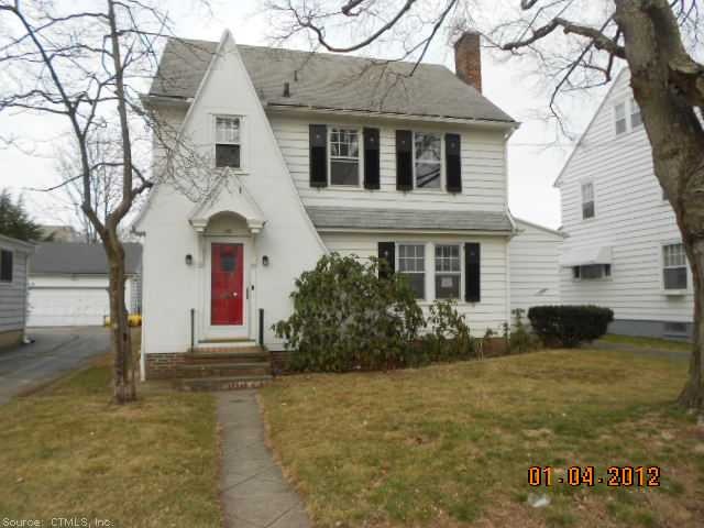 28 McDonald Ave, Waterbury, CT 06710 - photo 1