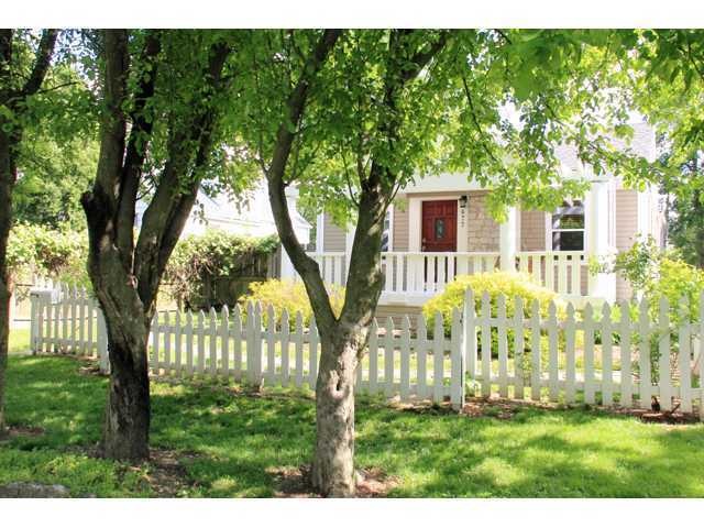 677 E Beechwold Blvd, Columbus, OH 43214 - photo 1