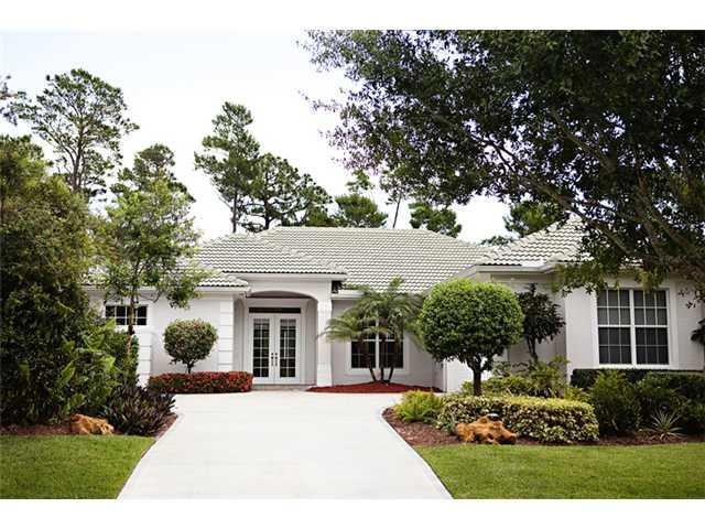 Swimming Pool/Hot Tub/Sauna.