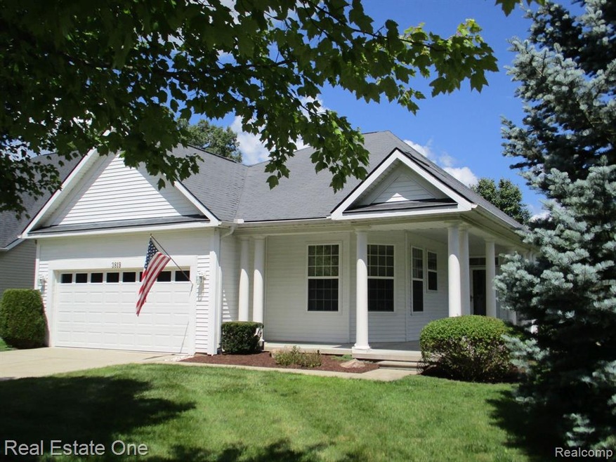 3819 Hillsdale Dr unit 85, Auburn Hills, MI 48326 - photo 1