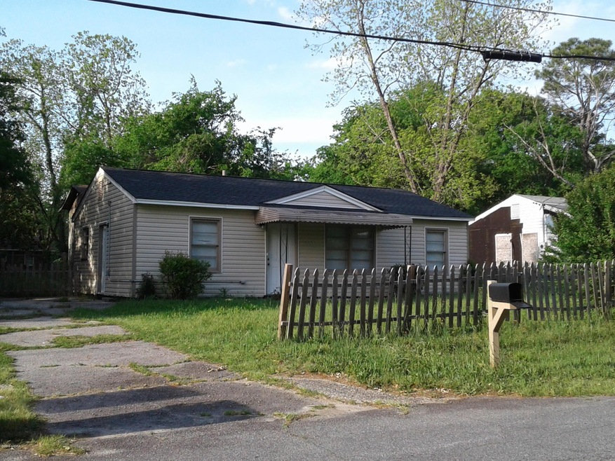 2665 Deeb Dr1
