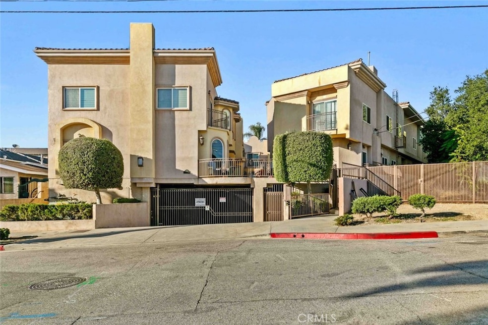 For Sale $750,000 • Co-Listing Agent