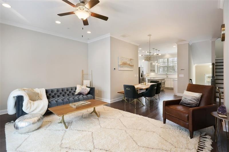 545 Mirrormont Dr, Smyrna, GA 30080 - photo 1