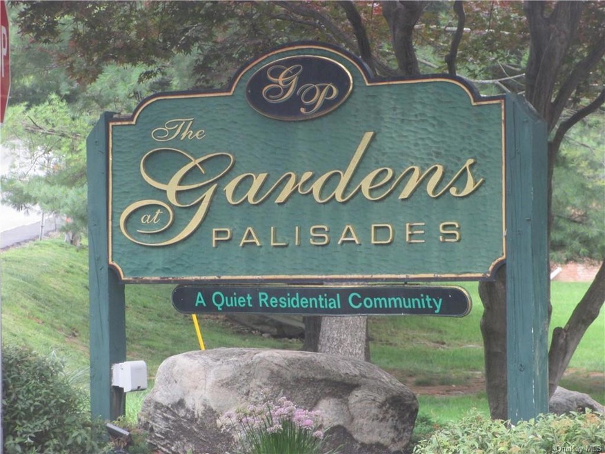 4 Darian Ct unit 1D, Pomona, NY 10970 - photo 1