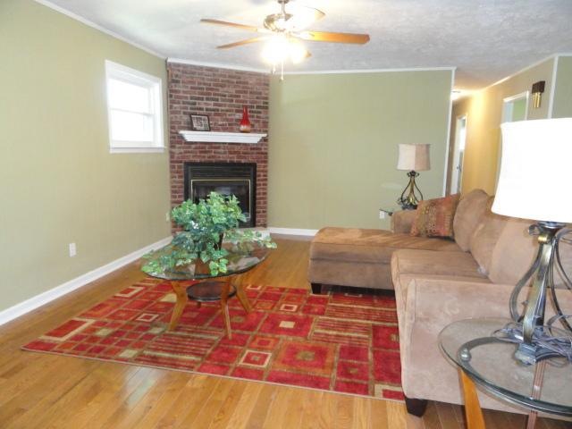 194 Bowling Alley Rd, Manchester, TN 37355 - photo 1