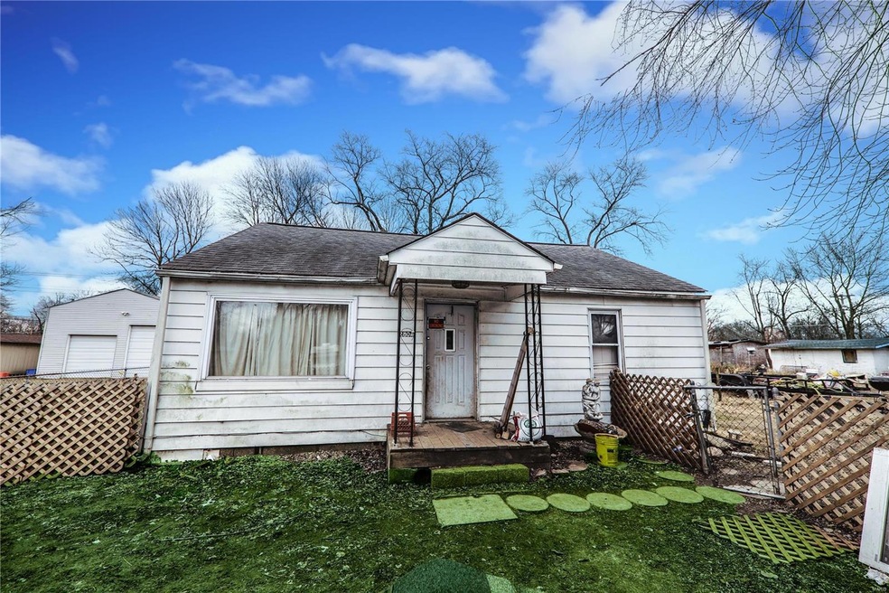 2804 Arlington St, Collinsville, IL 62234 - photo 1