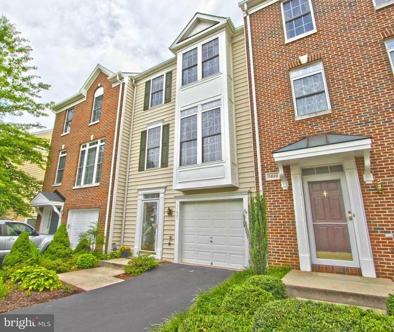 11621 Fairfax Commons Dr, Fairfax, VA 22030 - photo 1
