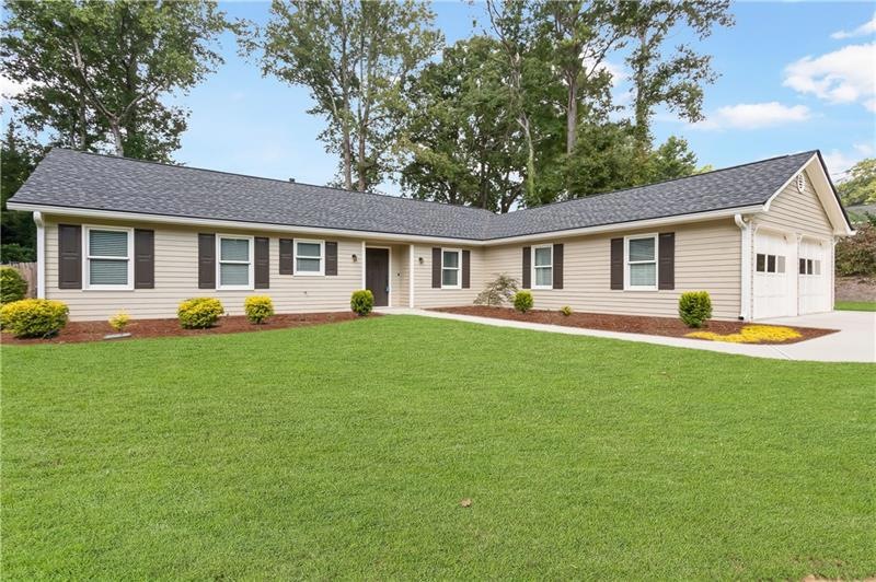Welcome to 2773 Holly Ridge Cir
