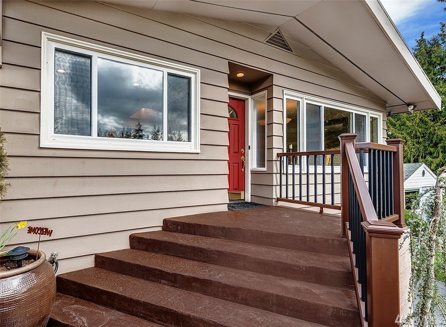 8215 200th St SW, Edmonds, WA 98026 - photo 1