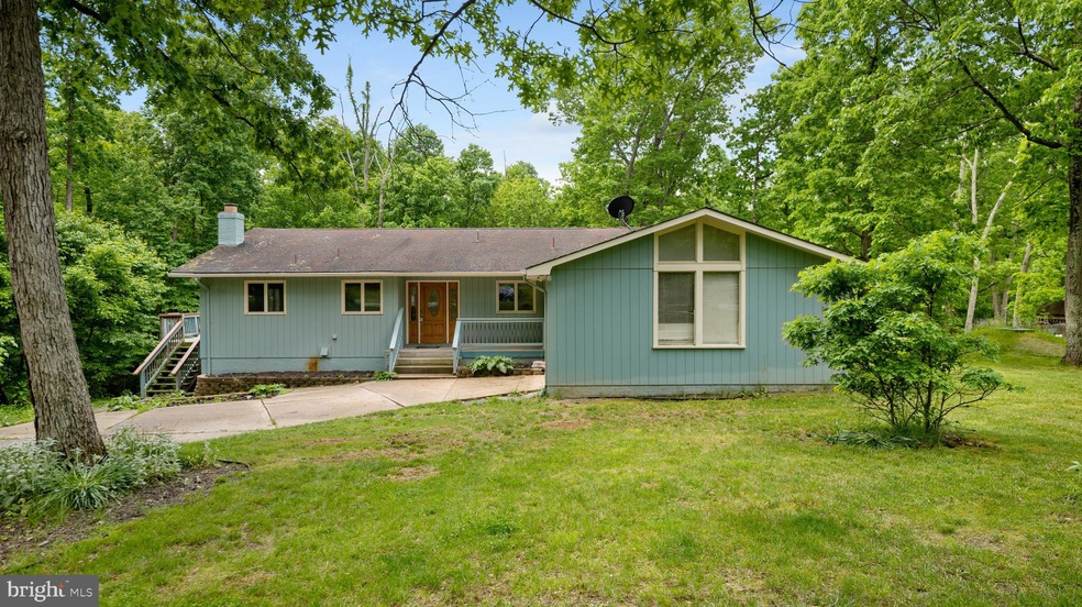 9829 Gordon Ct, Walkersville, MD 21793 - photo 1