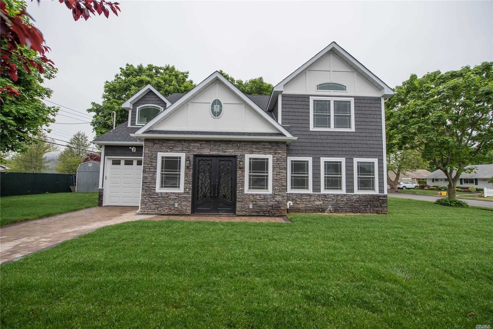 71 Broadway, Bethpage, NY 11714 - photo 1