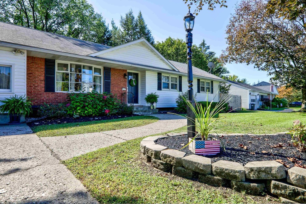 4 College View Dr, Albany, NY 12211 - photo 1