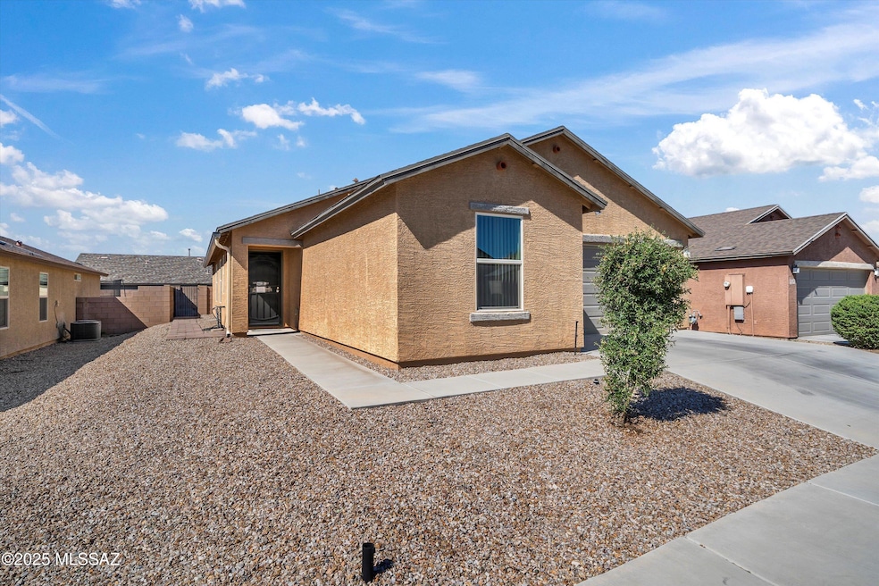 6164 S Antrim Loop, Tucson, AZ 85706 - photo 1