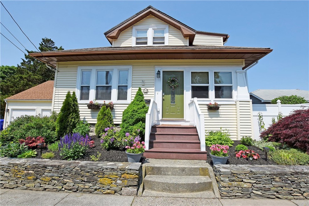 9 Harvey Ave, Riverside, RI 02915 - photo 1