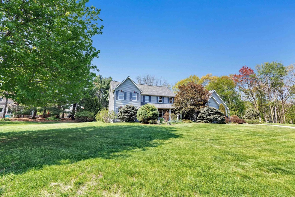 4514 Mohawk Ct, Green Bay, WI 54313 - photo 1