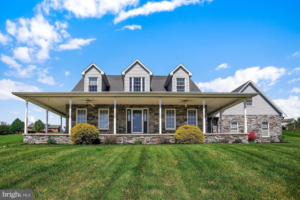 9519 Tomstown Rd, Waynesboro, PA 17268 - photo 1