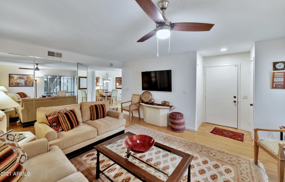 5213 N 24th St unit 103, Phoenix, AZ 85016 - photo 1