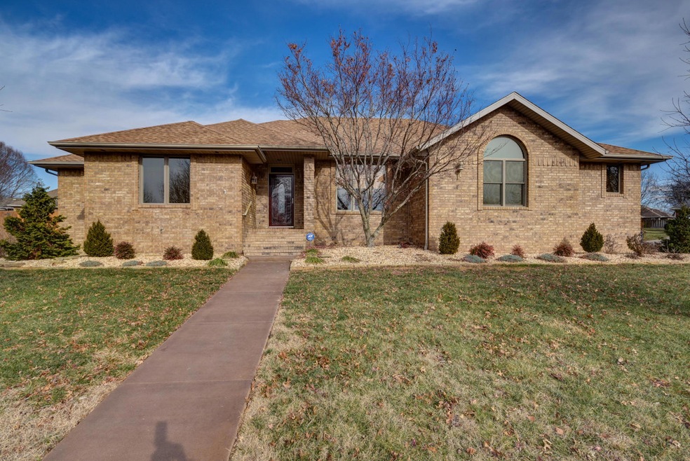 713 Meramec-4