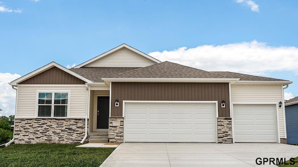 8507 S 184th Ave, Omaha, NE 68136 - photo 1