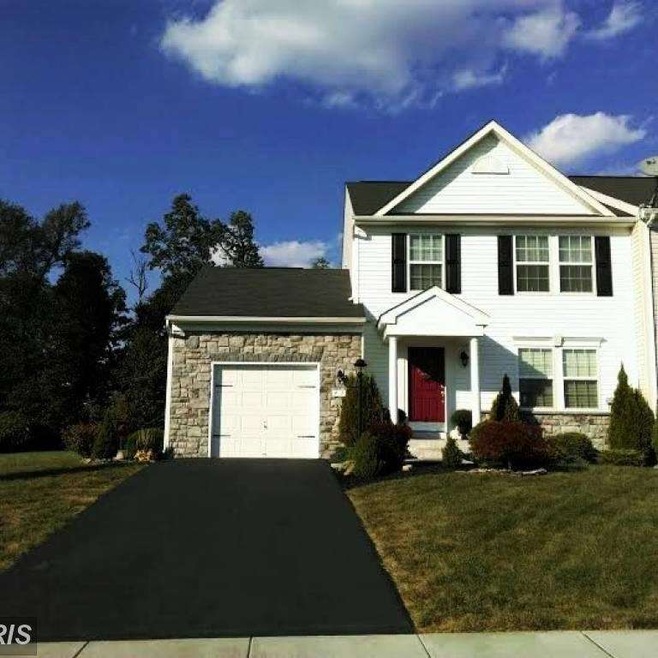 47 Spanish Moss Ln, Chambersburg, PA 17202 - photo 1