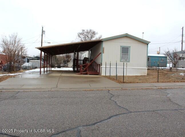 1721 Mountain View Cir, Bloomfield, NM 87413 - photo 1