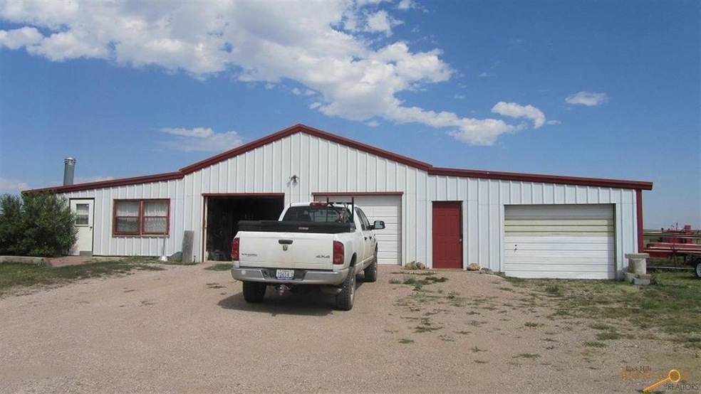 WITH OVER 2600 SQ. FT. OF SPACE TO ENJOY. AMPLE IN