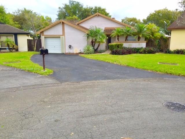 5215 SW 152nd Ct, Miami, FL 33185 - photo 1