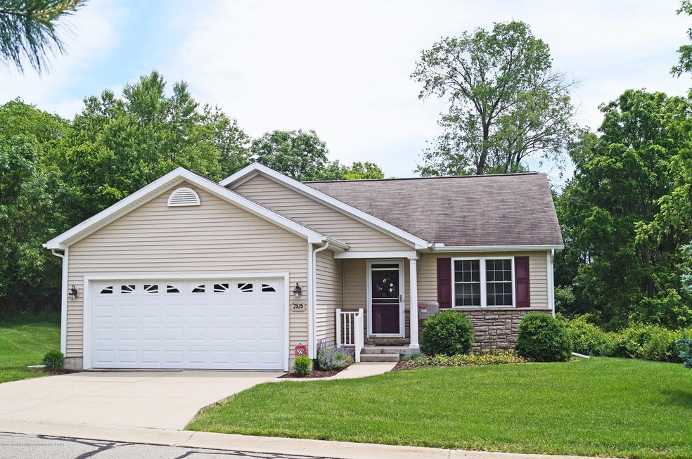 2525 Arbor Forest Dr unit 16, Lansing, MI 48910 - photo 1