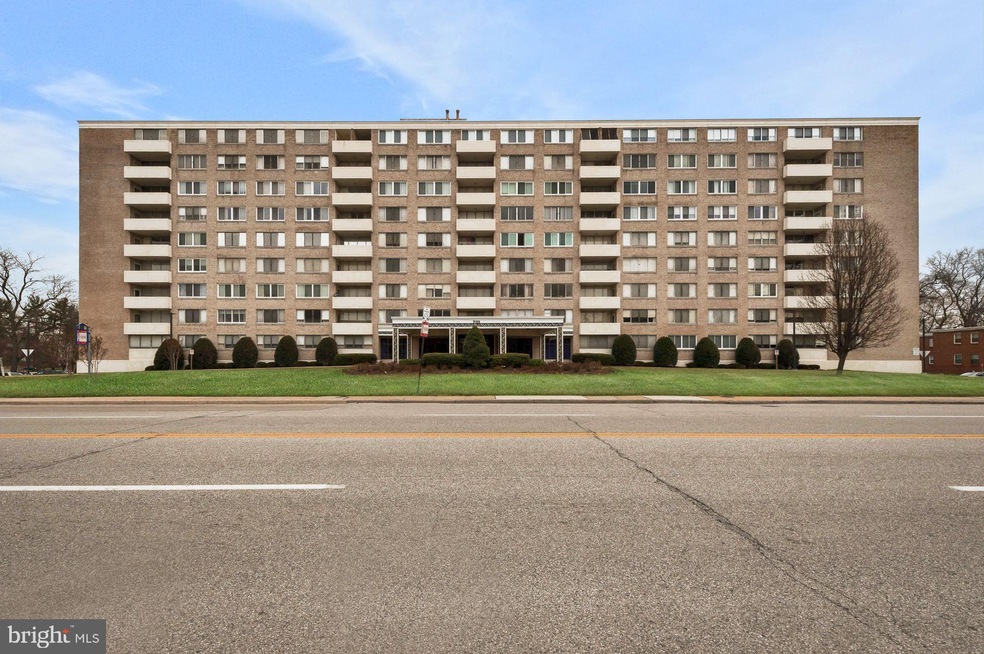 Park Towers East unit 203, Baltimore, MD 21215 - photo 1