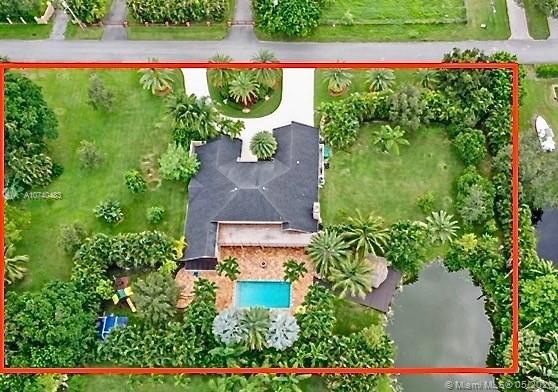 11485 SW 22nd Ct, Davie, FL 33325 - photo 1