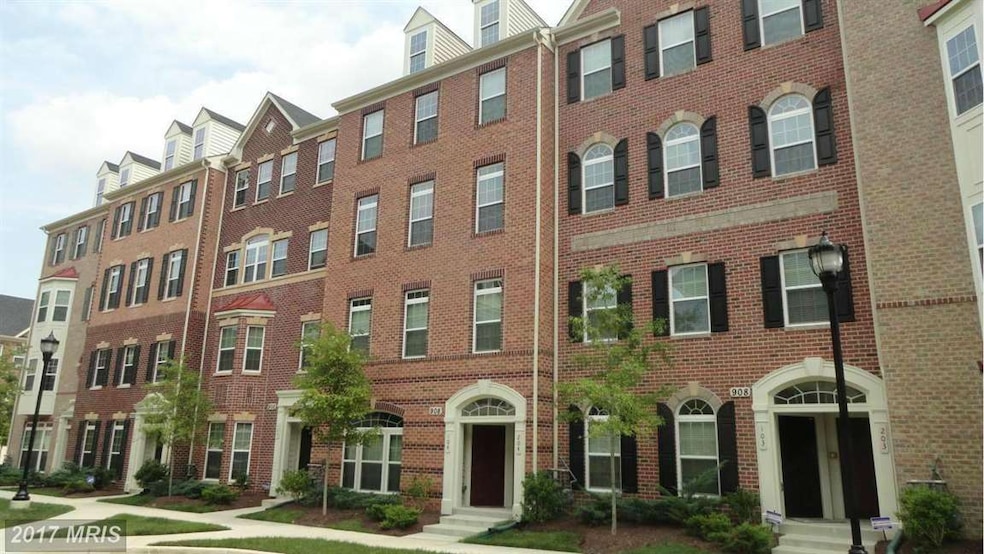 908 Hall Station Dr unit 104, Bowie, MD 20721 - photo 1