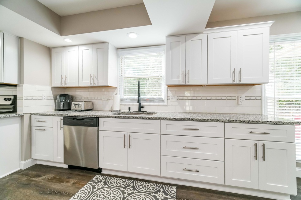 7483 Mapleleaf Court (INTERIOR)-5