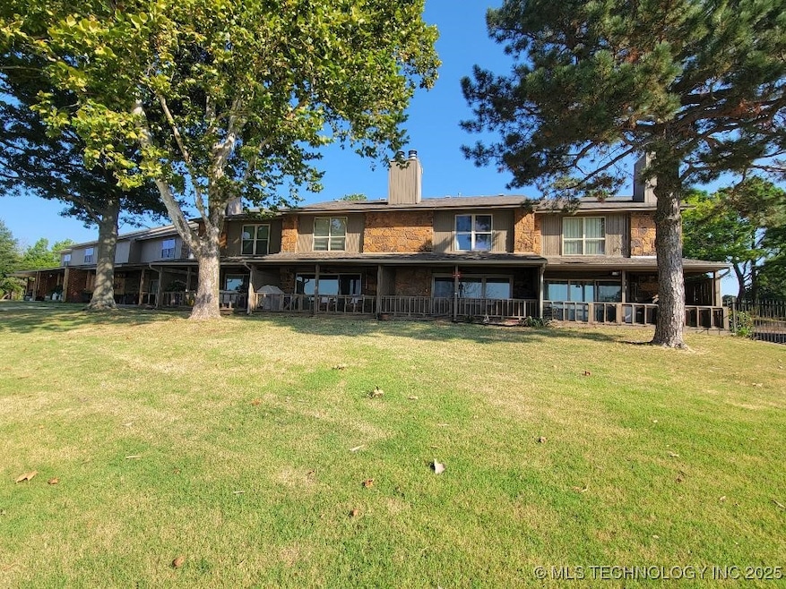 7018 Lakeshore Dr unit 18, Eufaula, OK 74432 - photo 1