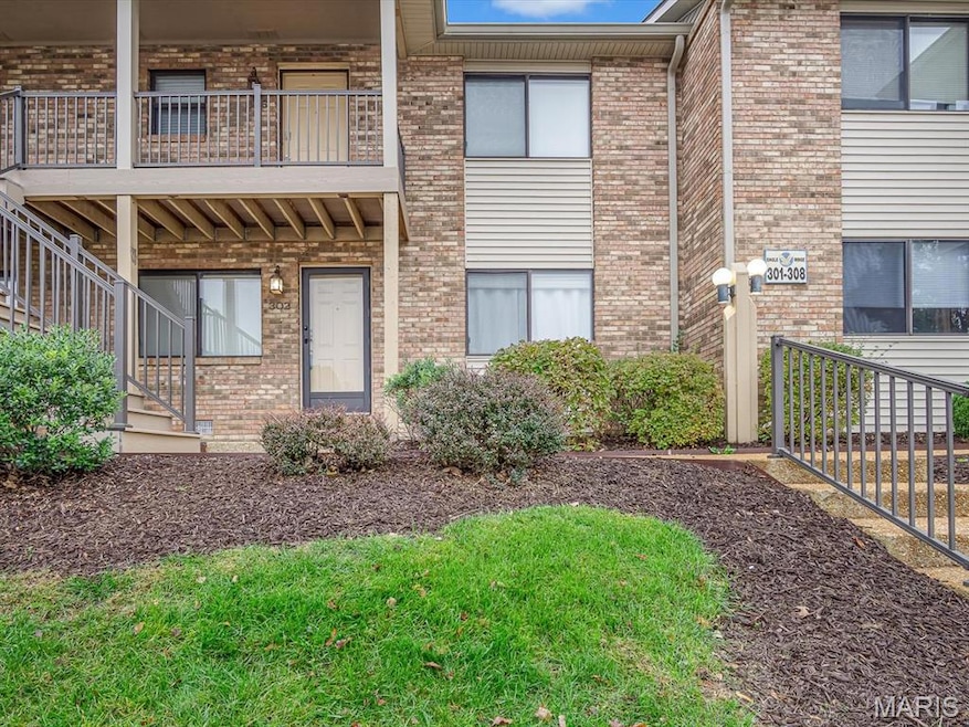 302 Eagle Ridge, O Fallon, IL 62269 - photo 1